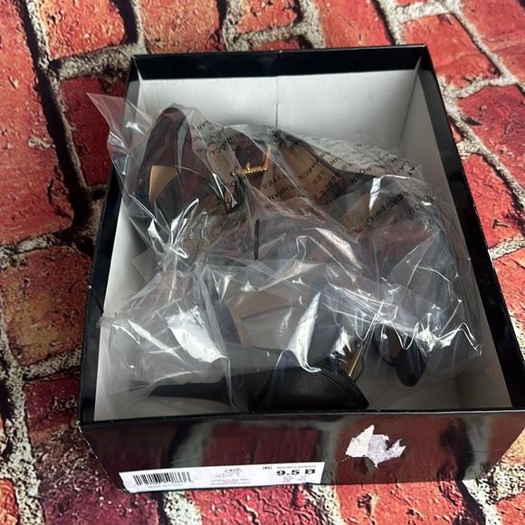 Lauren Ralph Lauren Gisella Leather Heels size 9.5 B New - Picture 16 of 16